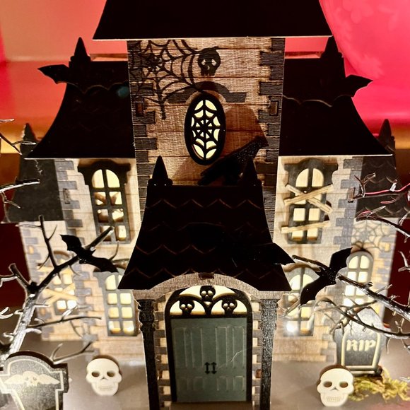 WORLD MARKET HALLOWEEN Laser Cut Wood Midnight Mansion LED Light Up Décor NWT - Picture 10 of 12